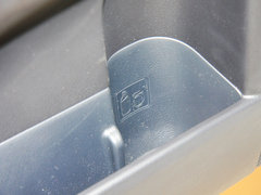 雷克萨斯CT 2013款 200h 1.8L CVT 暗夜骑士版