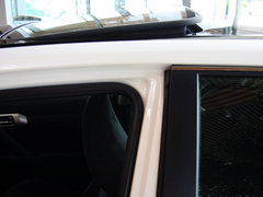 2013款 200h 1.8L CVT 暗夜骑士版