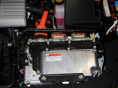 2013款 200h 1.8L CVT 暗夜骑士版