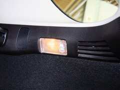 2013款 200h 1.8L CVT 暗夜骑士版