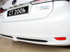 2013款 200h 1.8L CVT 暗夜骑士版