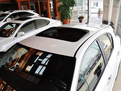 2013款 200h 1.8L CVT 花语花忆版