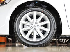 2013款 200h 1.8L CVT 花语花忆版