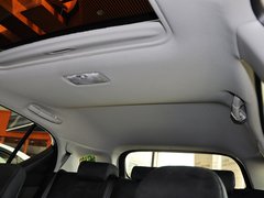 2013款 200h 1.8L CVT 花语花忆版