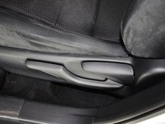 2013款 200h 1.8L CVT 花语花忆版