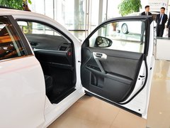2013款 200h 1.8L CVT 花语花忆版
