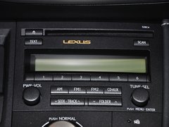 2013款 200h 1.8L CVT 花语花忆版