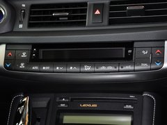 2013款 200h 1.8L CVT 花语花忆版