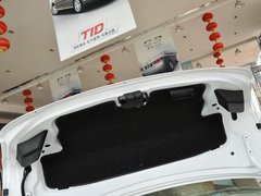2013款 1.5L DCT 舒适型