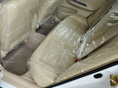 2013款 1.5L DCT 舒适型