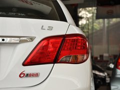 2013款 1.5L DCT 舒适型