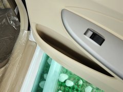 2013款 1.5L DCT 舒适型