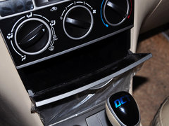 2013款 1.5L DCT 舒适型