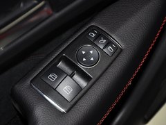 2012款 C63 6.3L 自动 限量版