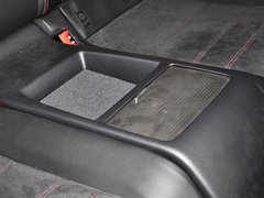 2012款 C63 6.3L 自动 限量版