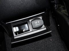 2012款 C63 6.3L 自动 限量版