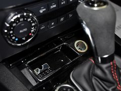 2012款 C63 6.3L 自动 限量版