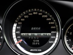 2012款 C63 6.3L 自动 限量版