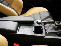 2012款 C63 6.3L 自动 限量版