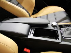 2012款 C63 6.3L 自动 限量版