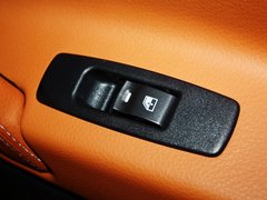 2013款 2.2T 自动 四驱旗舰型 5座