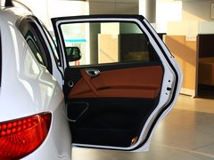 2013款 2.2T 自动 四驱旗舰型 5座
