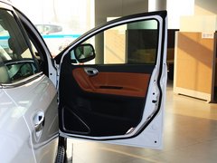 2013款 2.2T 自动 四驱旗舰型 5座