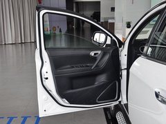2013款 2.2T 自动 四驱智尊型 5座