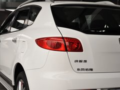 2013款 2.2T 自动 两驱智慧型 5座