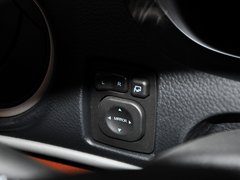 2013款 2.2T 自动 两驱智慧型 5座