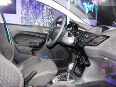 2013款 两厢 1.5L 手动 风尚型
