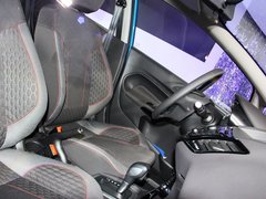 2013款 两厢 1.5L 手动 风尚型
