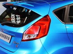2013款 两厢 1.5L 手动 风尚型