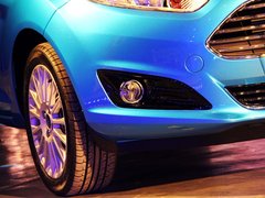 2013款 两厢 1.5L 手动 风尚型