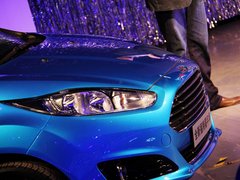 2013款 两厢 1.5L 手动 风尚型