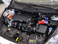 2013款 两厢 1.5L 手动 风尚型