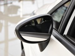 2013款 两厢 1.5L 手动 风尚型