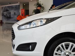 2013款 两厢 1.5L 手动 风尚型