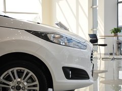 2013款 两厢 1.5L 手动 风尚型
