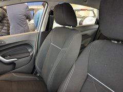 2013款 两厢 1.5L 手动 风尚型
