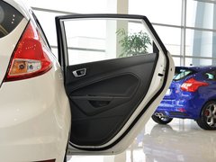 2013款 两厢 1.5L 手动 风尚型
