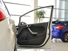 2013款 两厢 1.5L 手动 风尚型