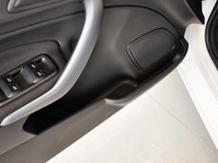2013款 两厢 1.5L 手动 风尚型