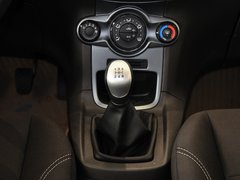 2013款 两厢 1.5L 手动 风尚型