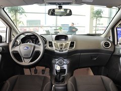 2013款 两厢 1.5L 手动 风尚型