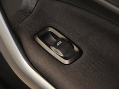 2013款 两厢 1.5L 手动 风尚型