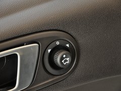 2013款 两厢 1.5L 手动 风尚型