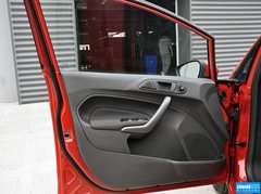 2013款 两厢 1.5L 手动 风尚型