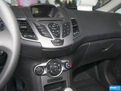 2013款 两厢 1.5L 手动 风尚型