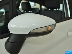 2013款 两厢 1.5L 手动 风尚型